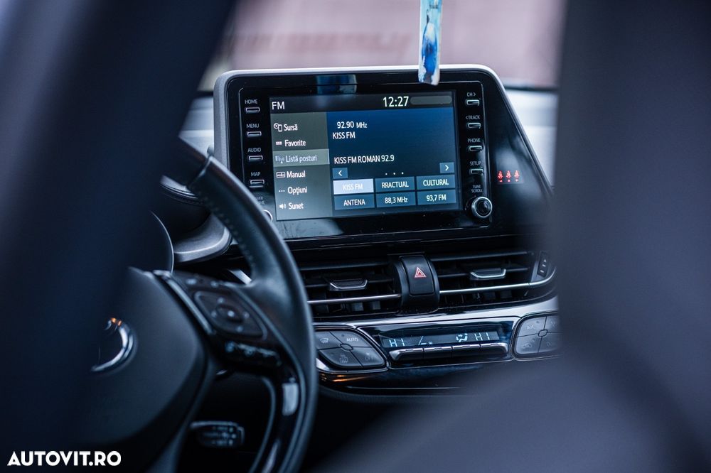 Toyota C-HR 1.8 HSD 4x2 CVT C-ult LED - 37