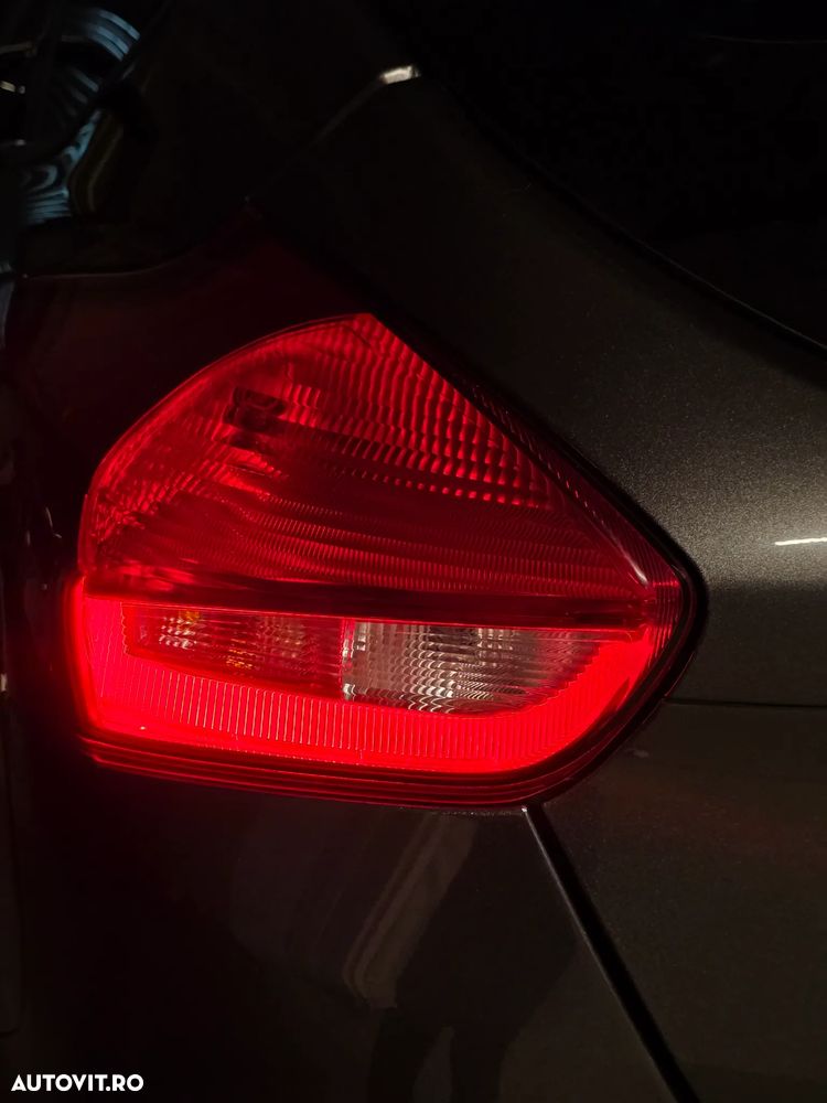 Ford Focus 1.0 EcoBoost ST Line Business - 13