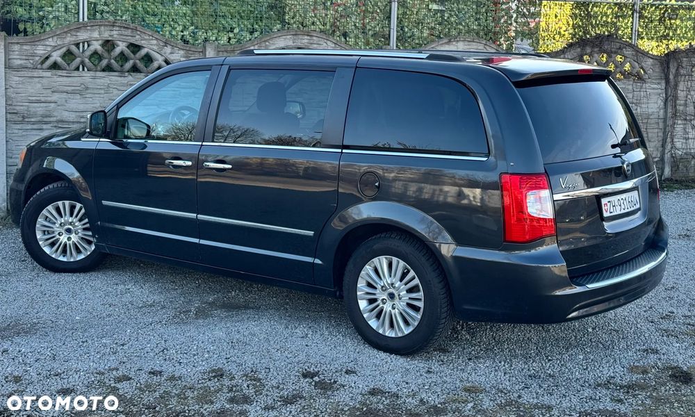 Lancia Voyager 2.8CRD Platinum - 22