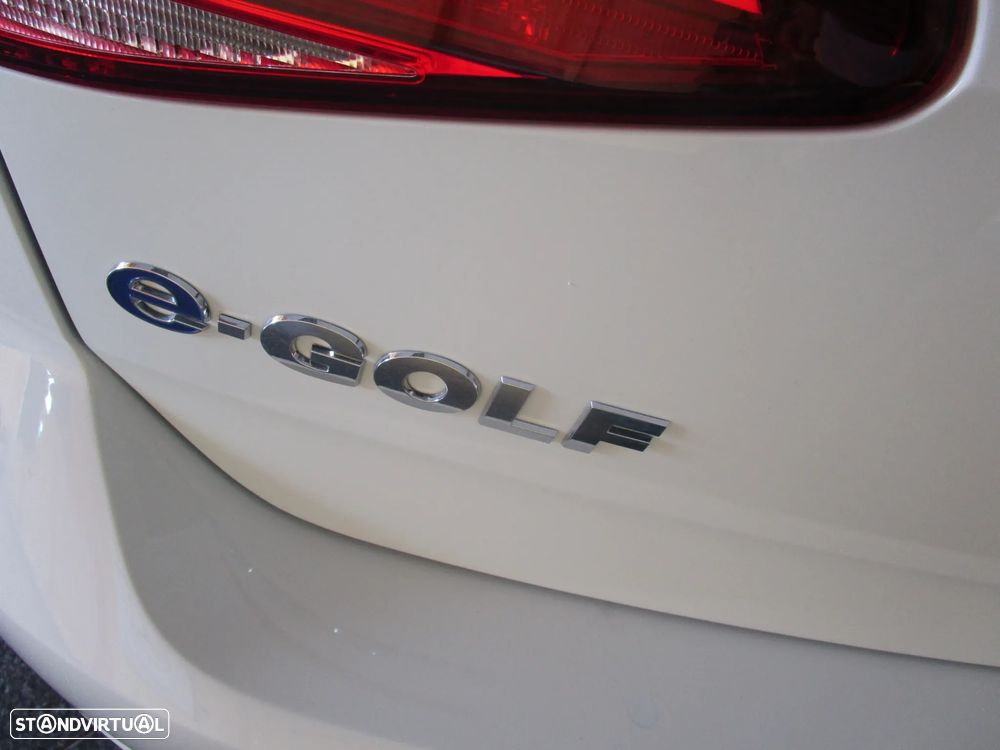 VW e-Golf AC/DC - 10