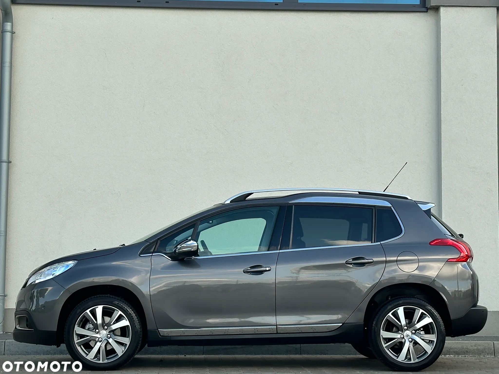 Peugeot 2008 1.6 BlueHDi Allure - 37