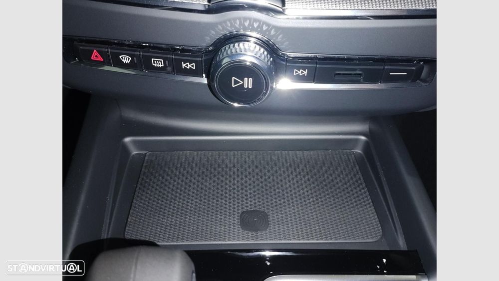 Volvo XC 60 2.0 T6 PHEV Core AWD - 18