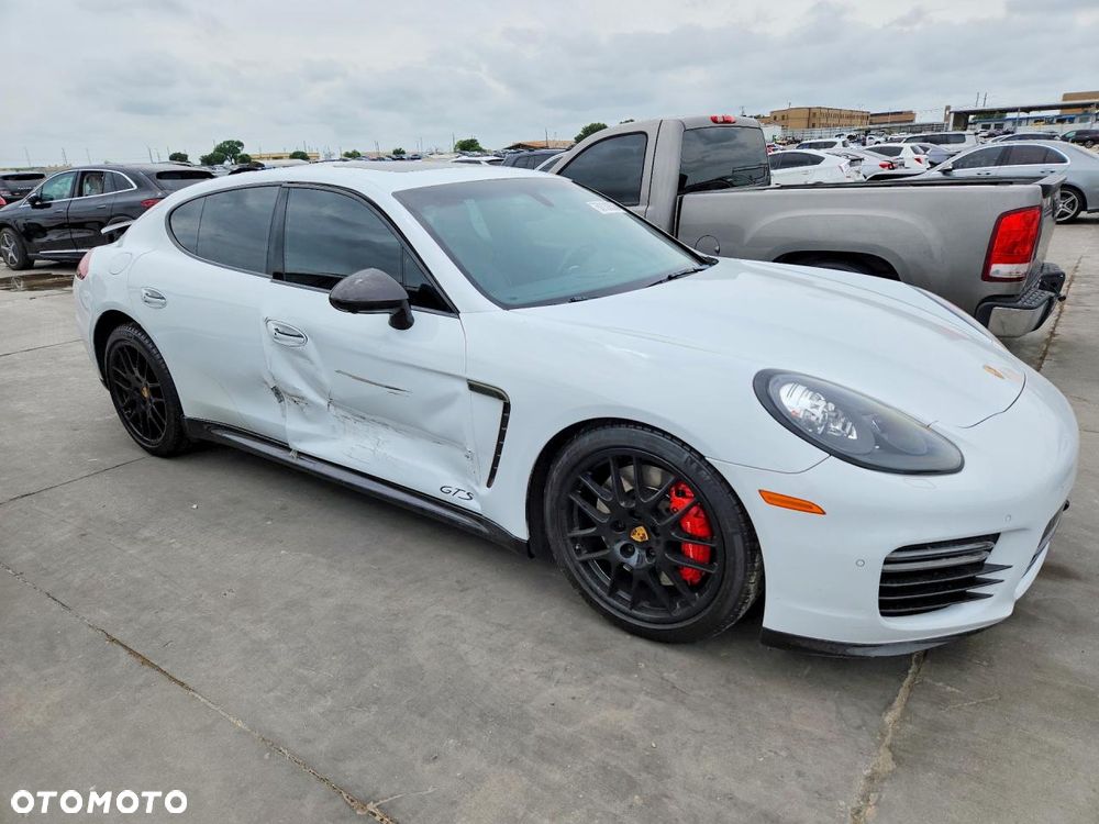 Porsche Panamera - 5