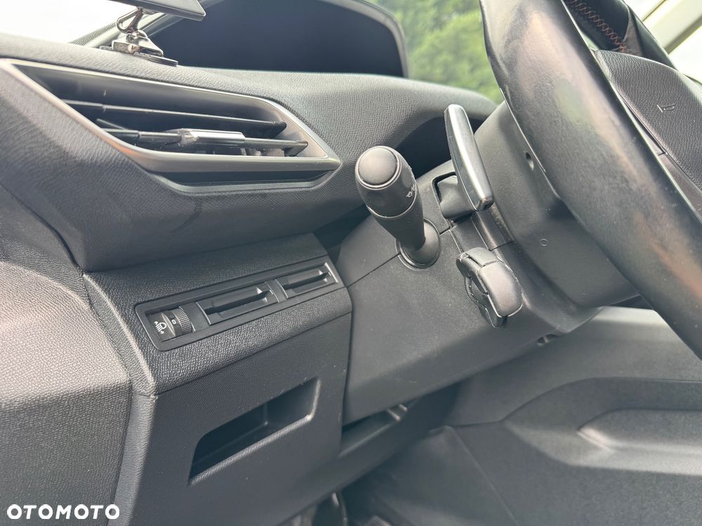 Peugeot 3008 BlueHDi 120 EAT6 Stop & Start Active - 19