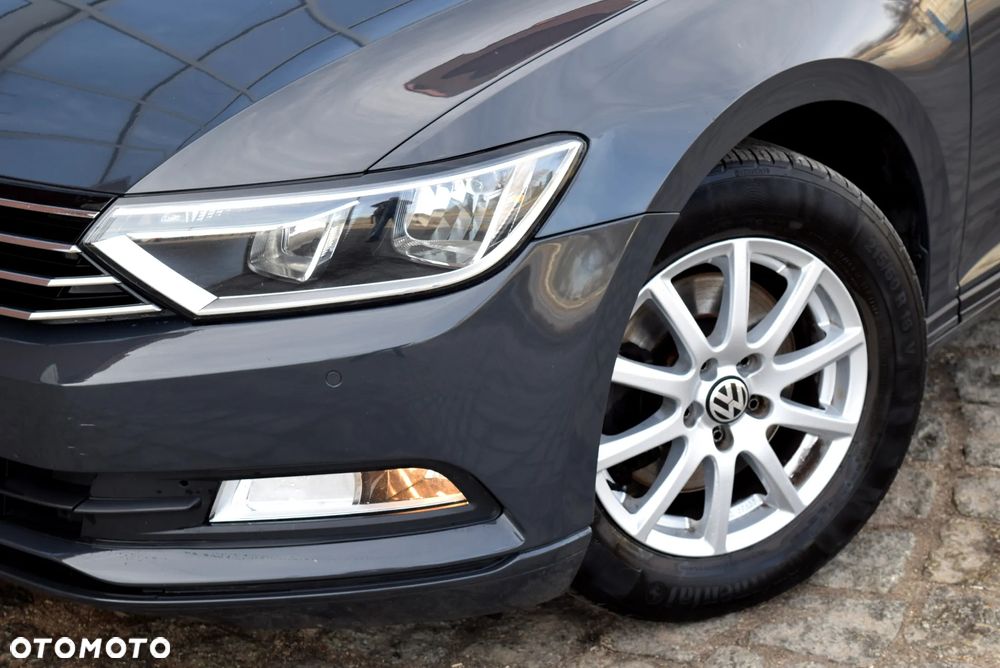 Volkswagen Passat 2.0 TDI (BlueMotion Technology) Comfortline - 11