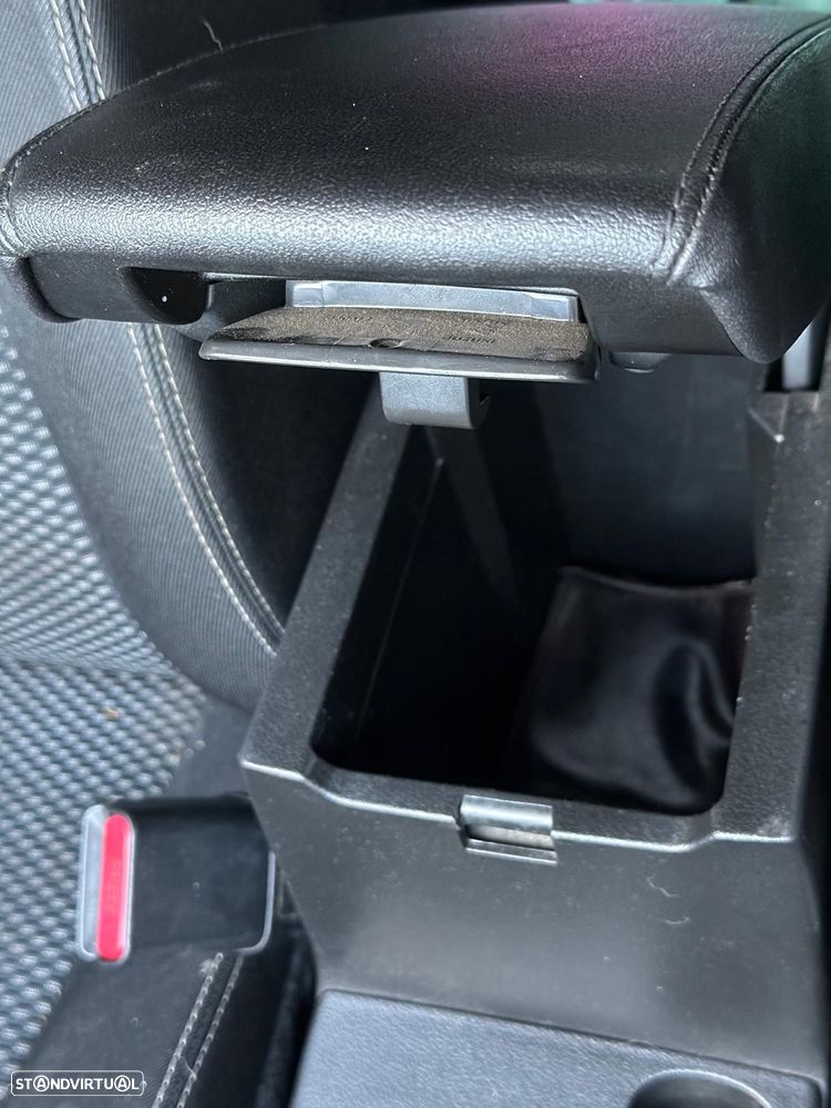 Suzuki Vitara 1.6 VVT GLE - 19