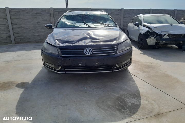 Lampa / Tripla stop stanga pe aripa Volkswagen VW Passat B7 [2010 - 2 - 5