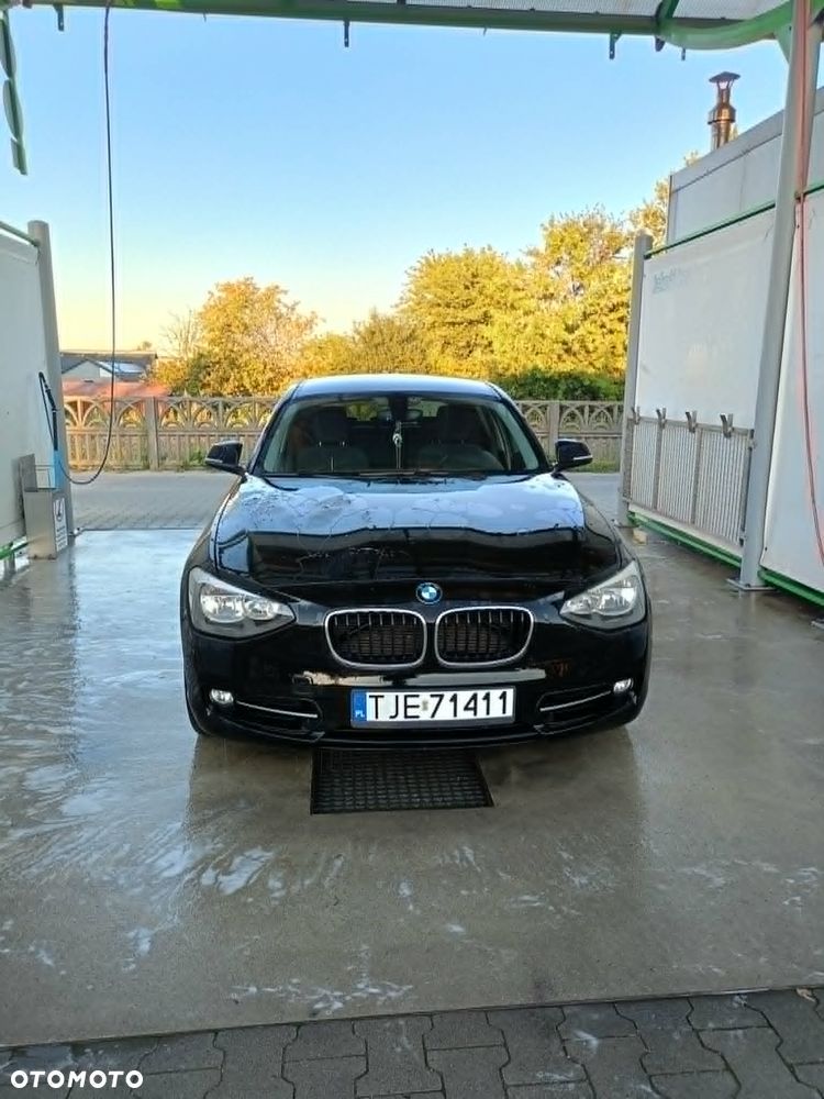 BMW Seria 1 116i Sport Line - 2