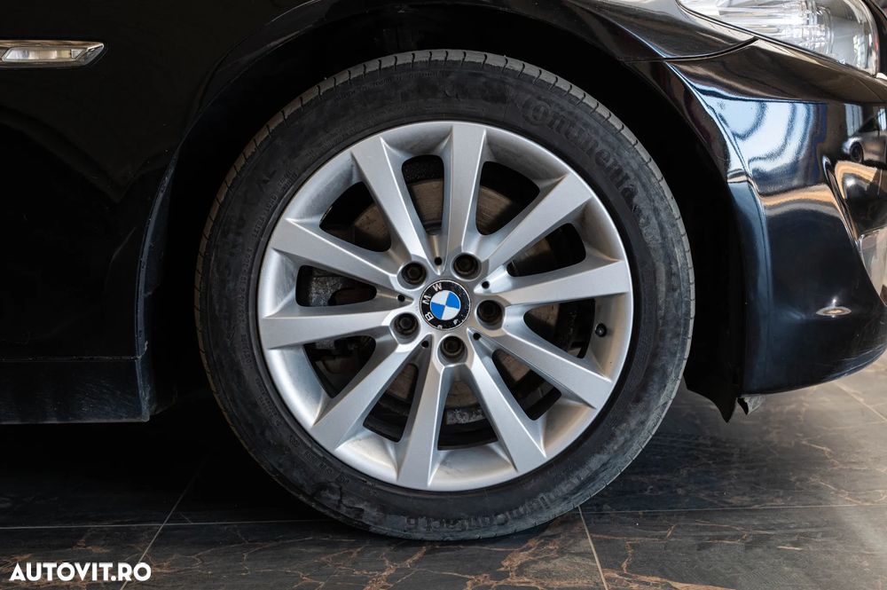 BMW Seria 5 520d Aut. - 9