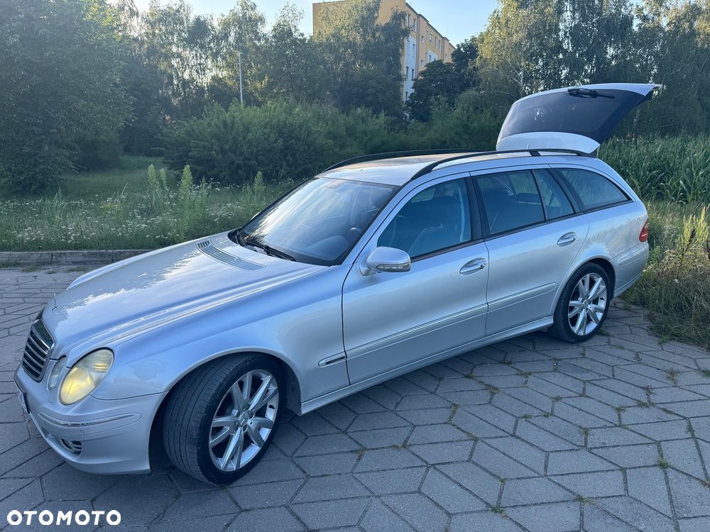 Mercedes-Benz Klasa E 320 CDI T Avantgarde - 2