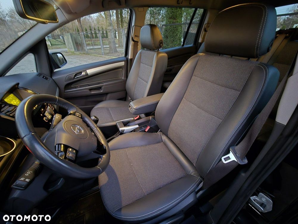 Opel Zafira 1.8 Cosmo - 22