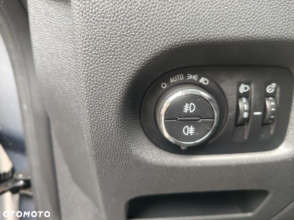 Opel Corsa 1.4 Turbo Start/Stop Active - 13