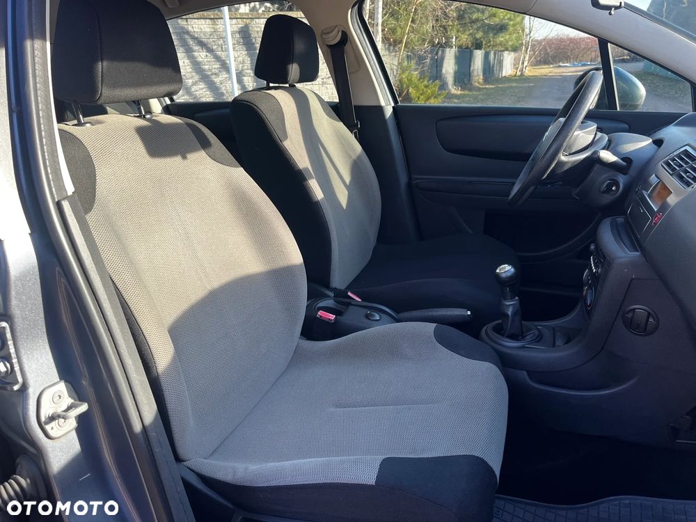 Citroën C4 1.6 HDi Equilibre - 16