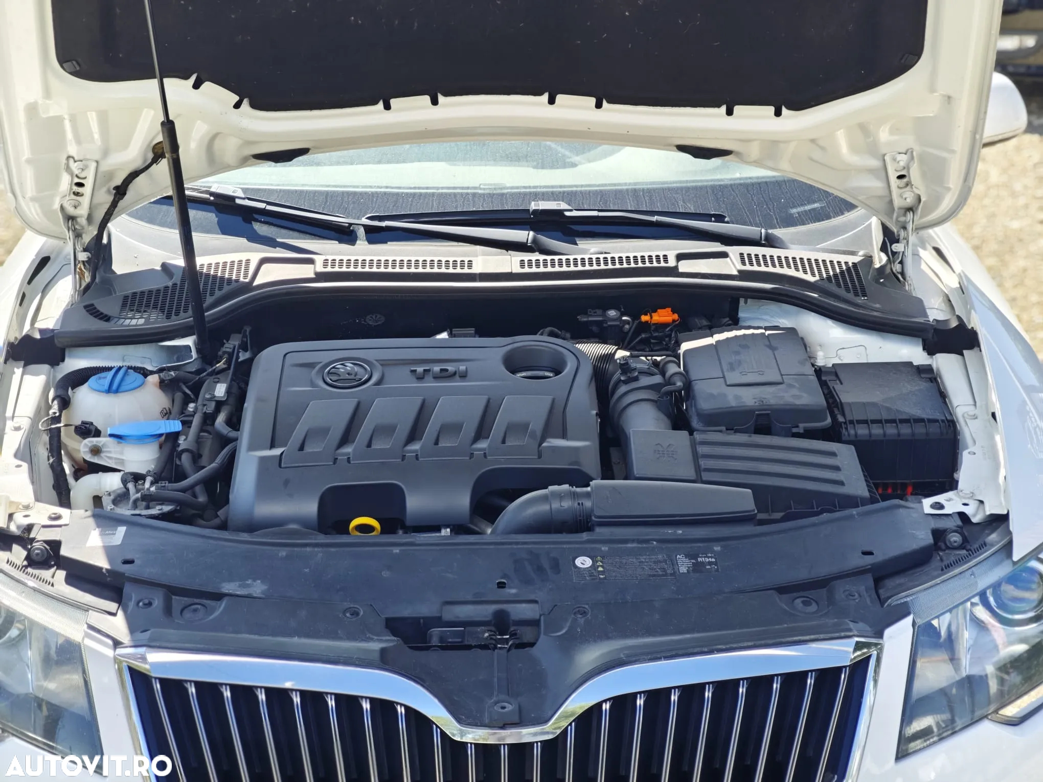 Skoda Superb 2.0 TDI DSG Elegance - 15