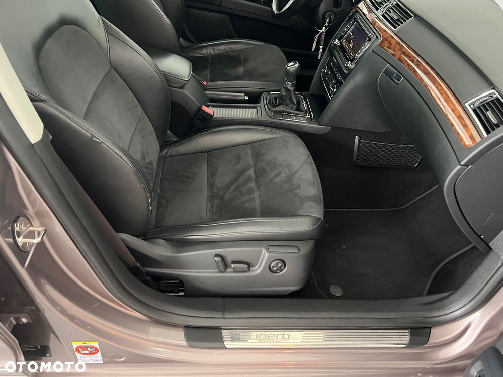 Skoda Superb 1.6 TDI Active Greenline - 30