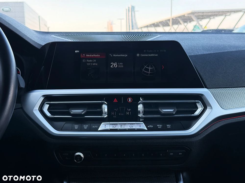 BMW Seria 3 320i GPF M Sport - 29