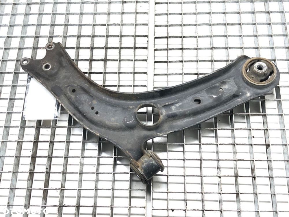 WAHACZ LEWY PRZÓD  SEAT ATECA (KH7, KHP) 2016 - 2022 1.4 TSI 110 kW [150 KM] benzyna 2016 - 2022 - 2