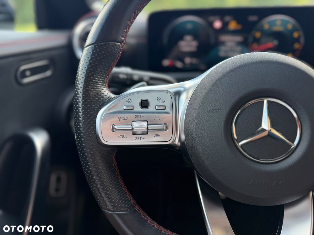 Mercedes-Benz CLA 250 4Matic 8G-DCT AMG Line Advanced Plus - 21