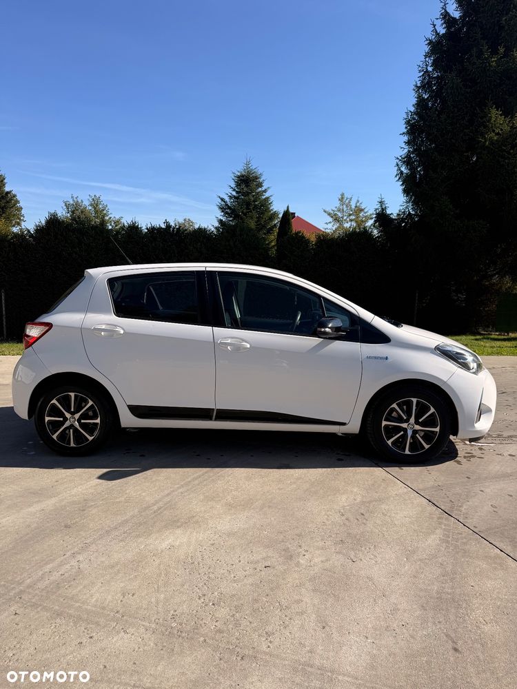 Toyota Yaris - 4