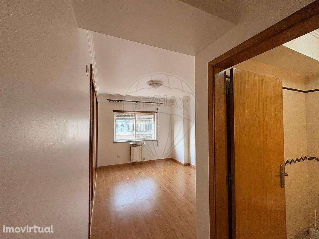 Apartamento T2 para arrendamento - Grande imagem: 3/4