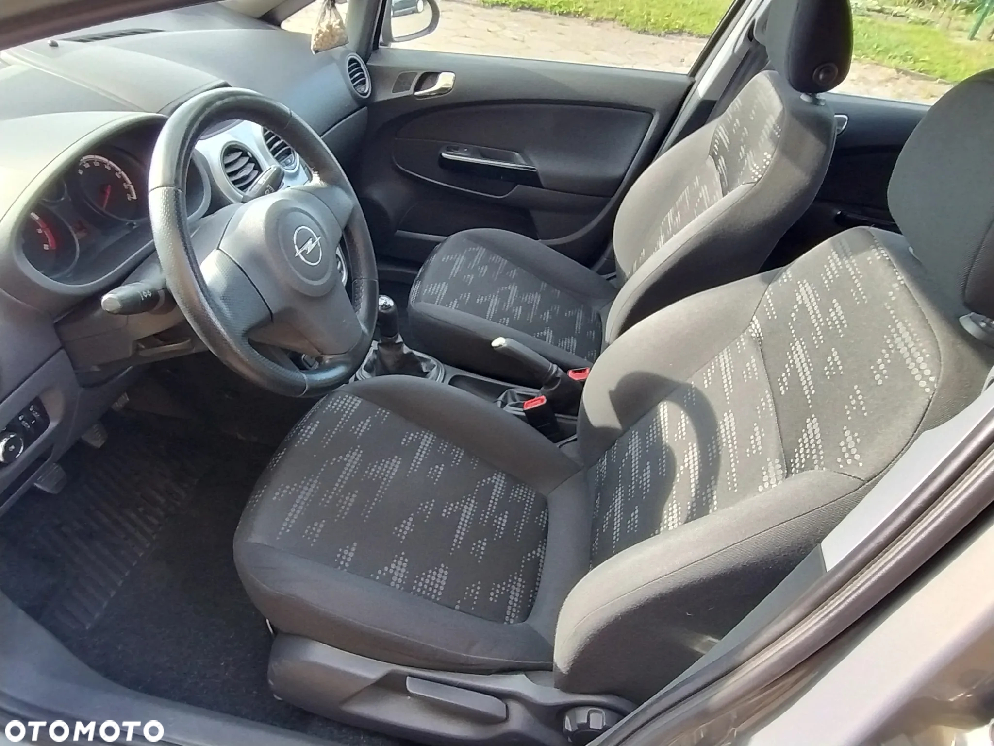 Opel Corsa - 7