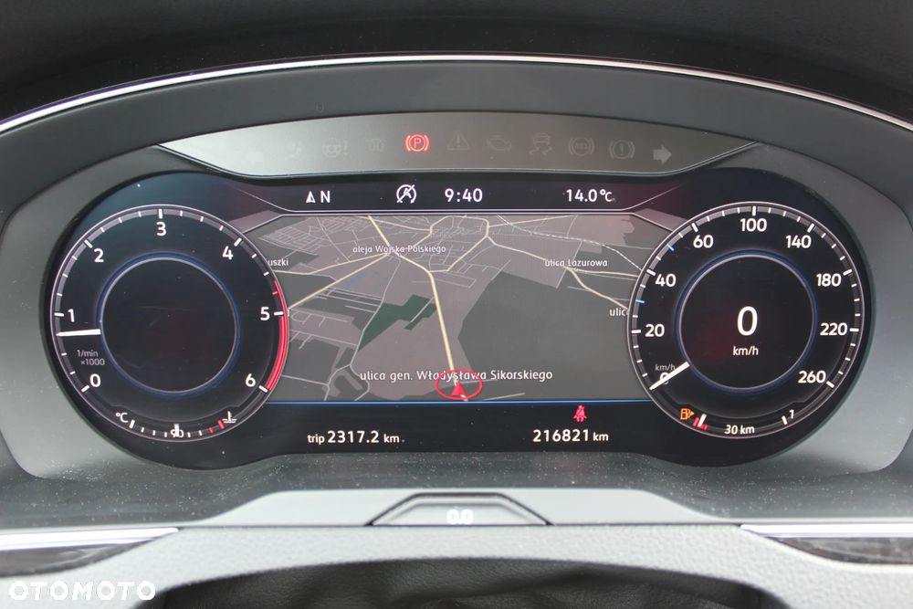 Volkswagen Passat 2.0 TDI BMT Trendline - 16