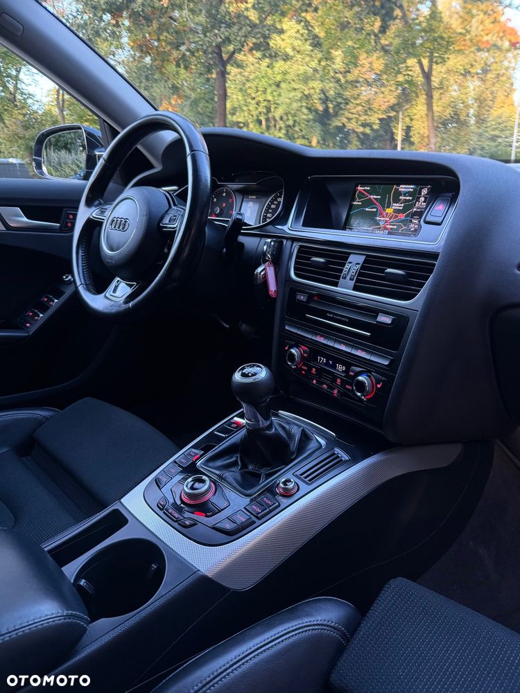 Audi A4 Avant 2.0 TDI DPF S line Sportpaket - 14