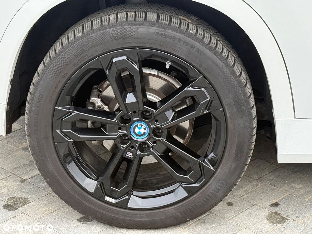 BMW iX1 eDrive20 66.5kWh M Sport Edition - 25