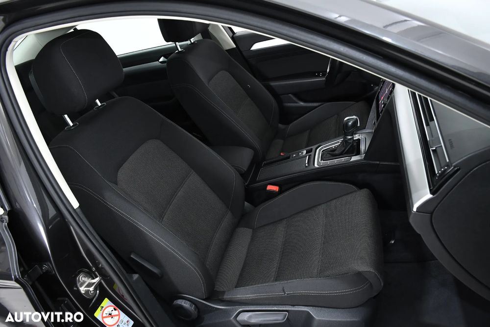 Volkswagen Passat - 14