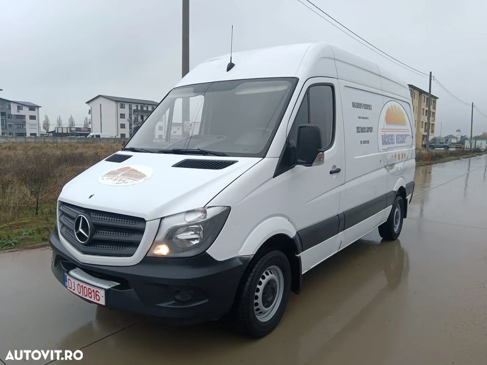 Mercedes-Benz Sprinter - 2