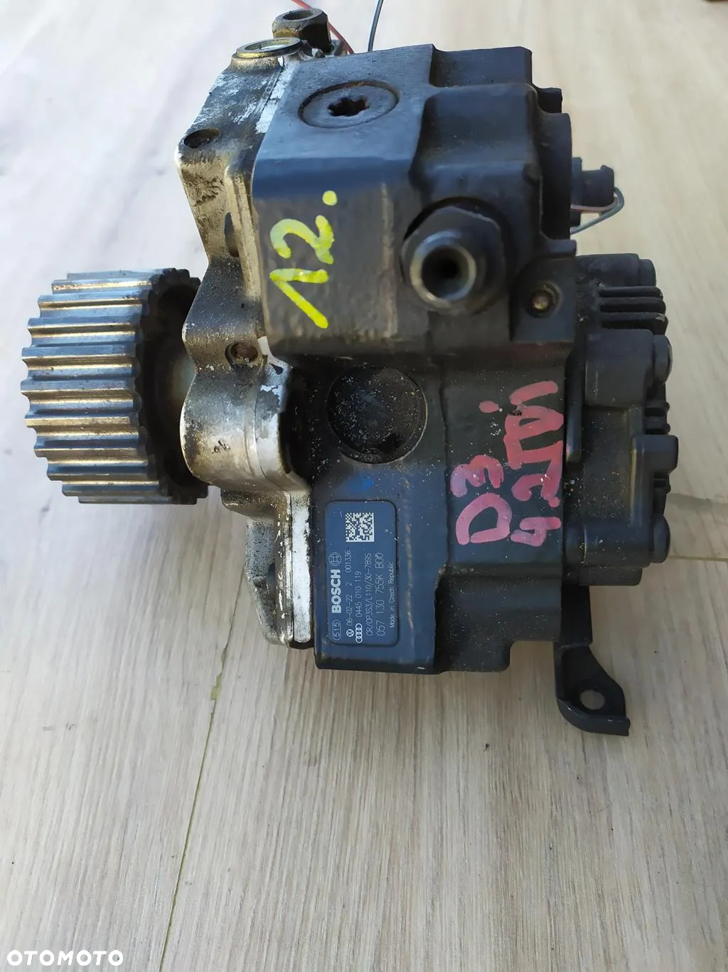 AUDI A8 D3 4.2 TDI POMPA WTRYSKOWA 057130755K - 2