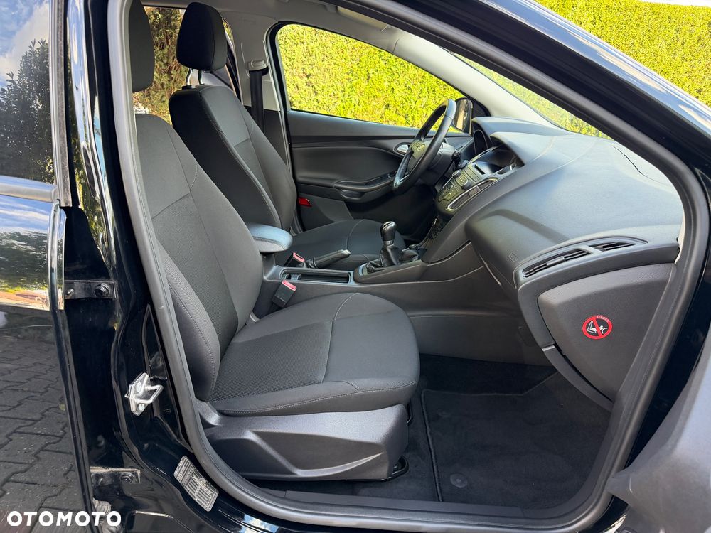 Ford Focus 1.6 TI-VCT Champions Edition - 32