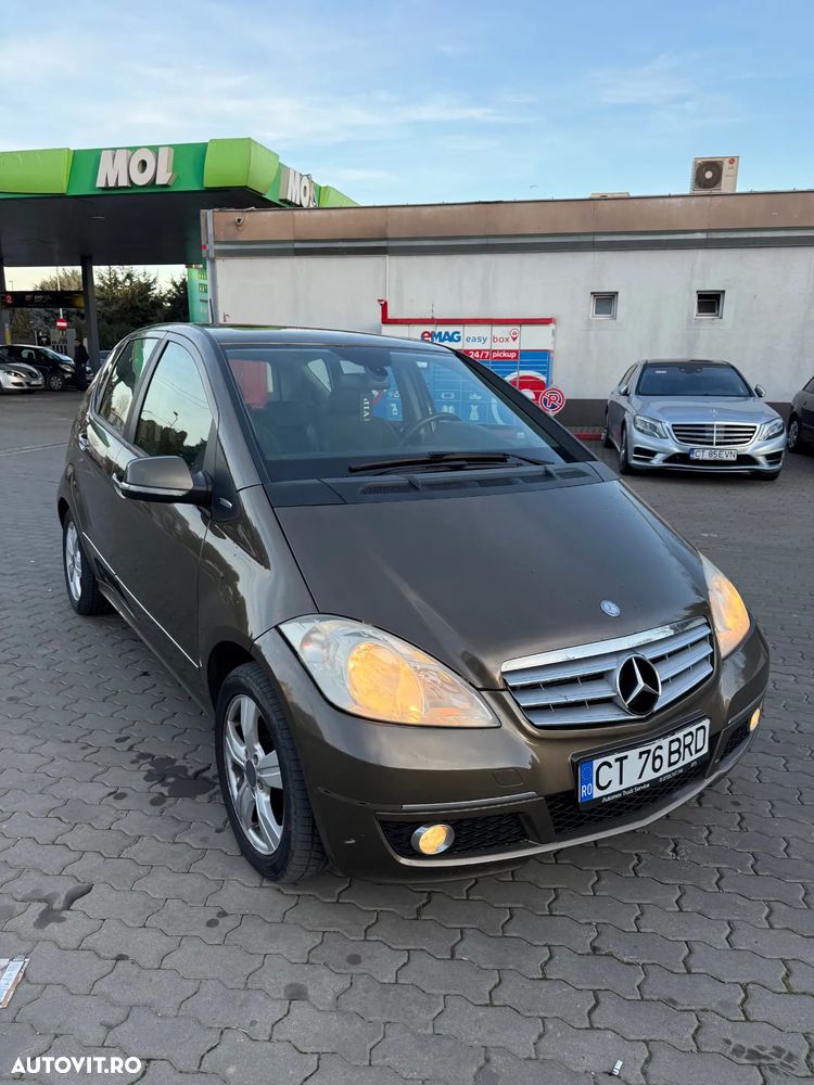 Mercedes-Benz A - 1
