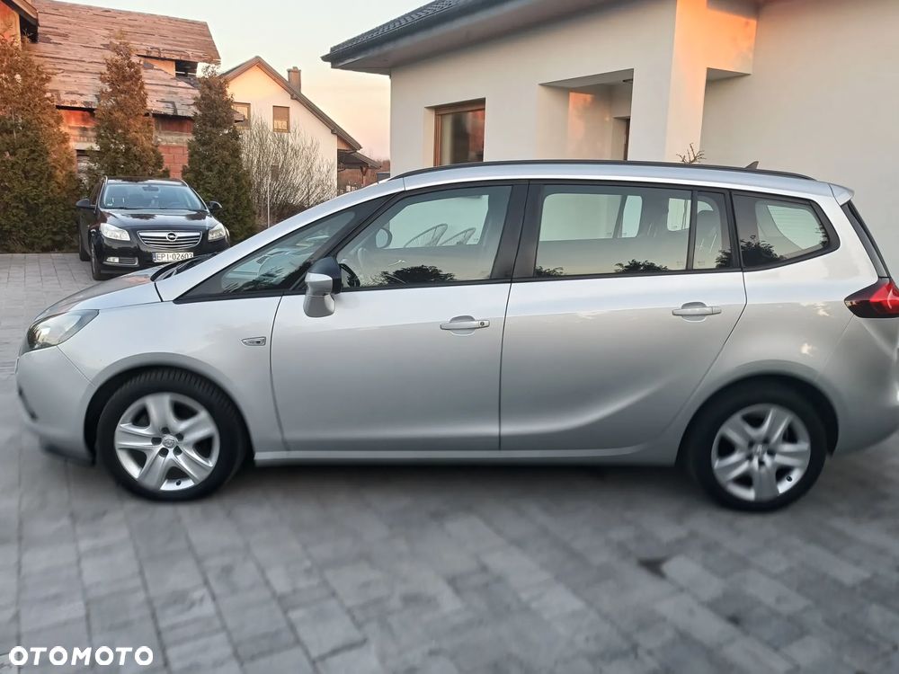 Opel Zafira - 8