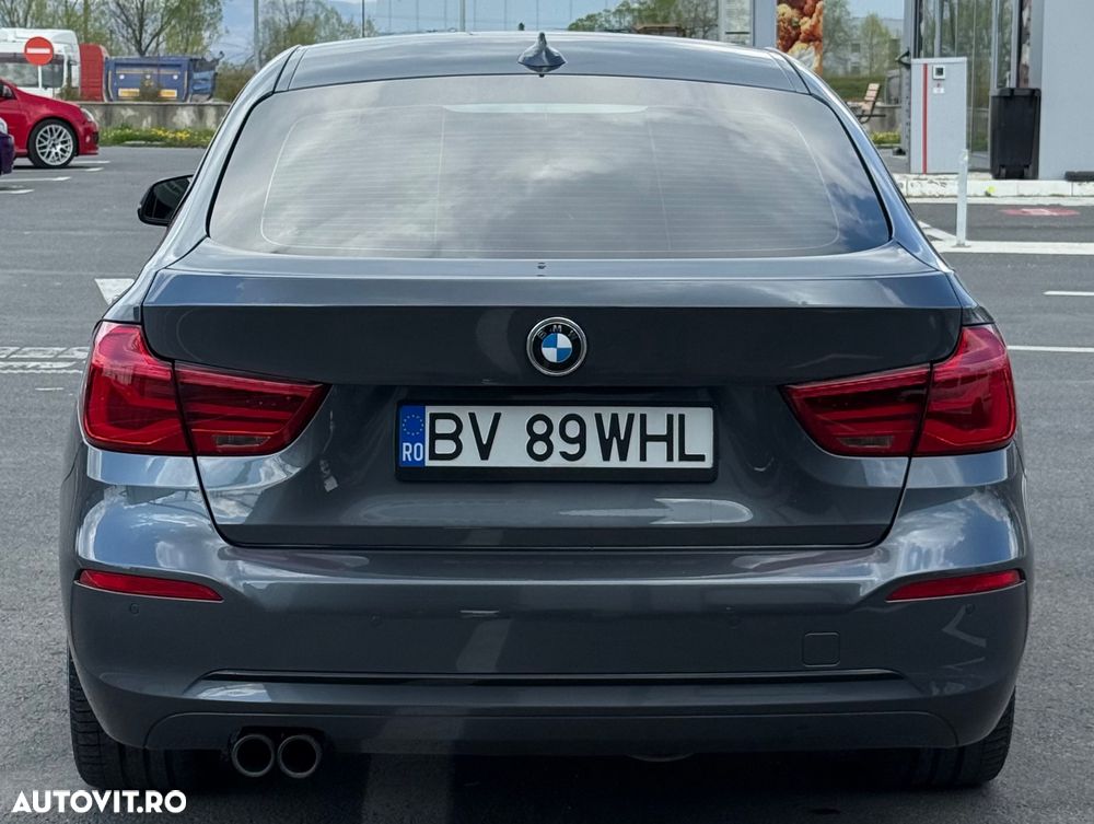 BMW Seria 3 325d Aut. Sport Line - 4
