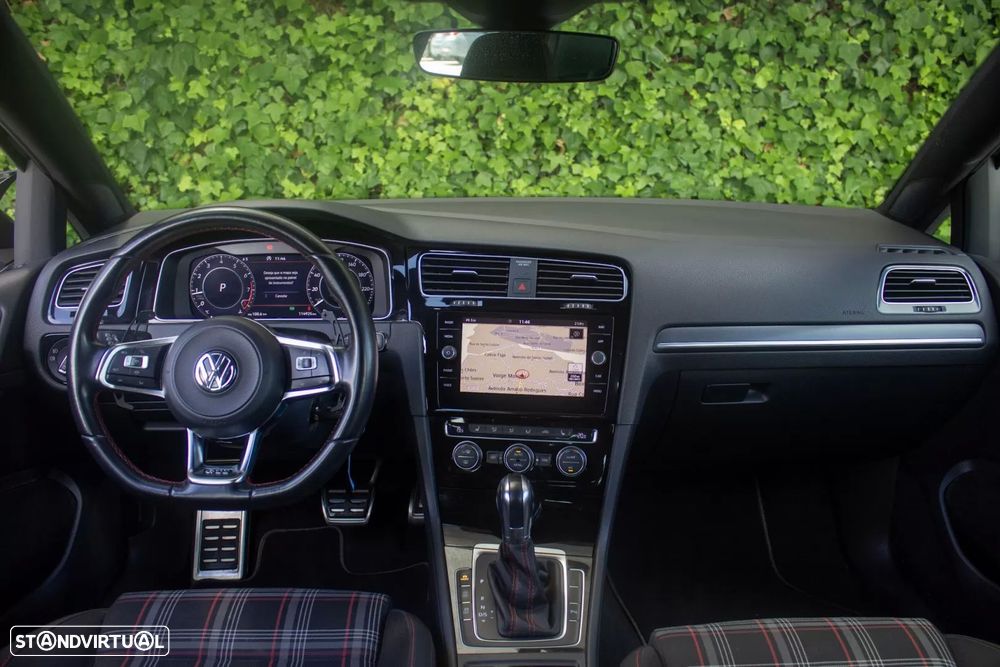 VW Golf 2.0 TSI GTI DSG - 16