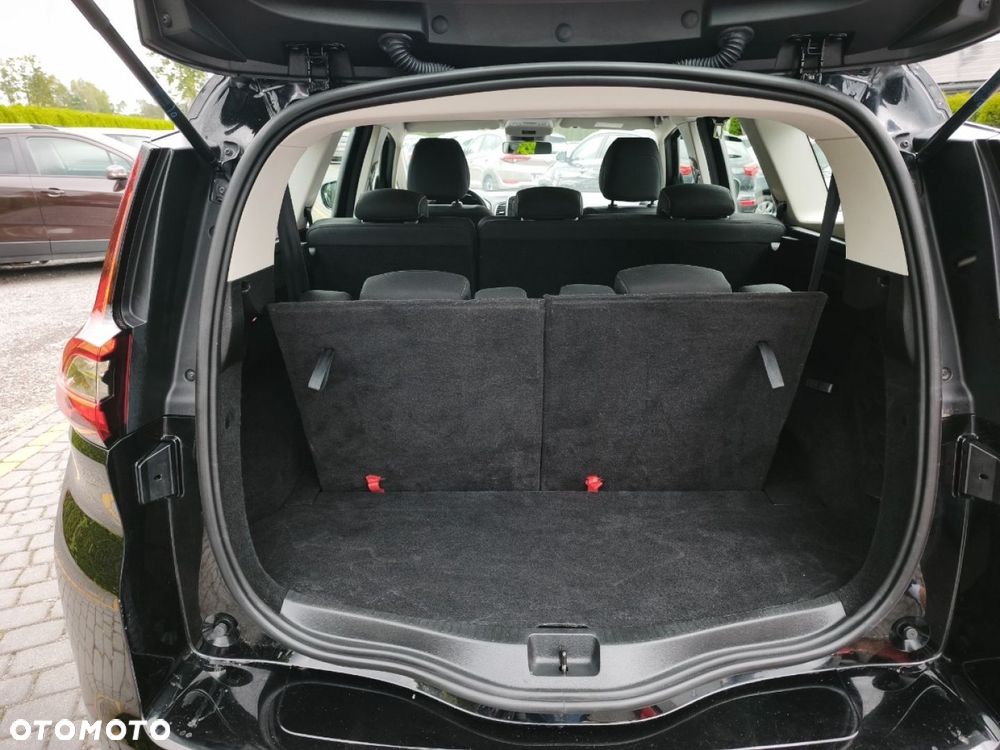 Renault Grand Scenic - 21