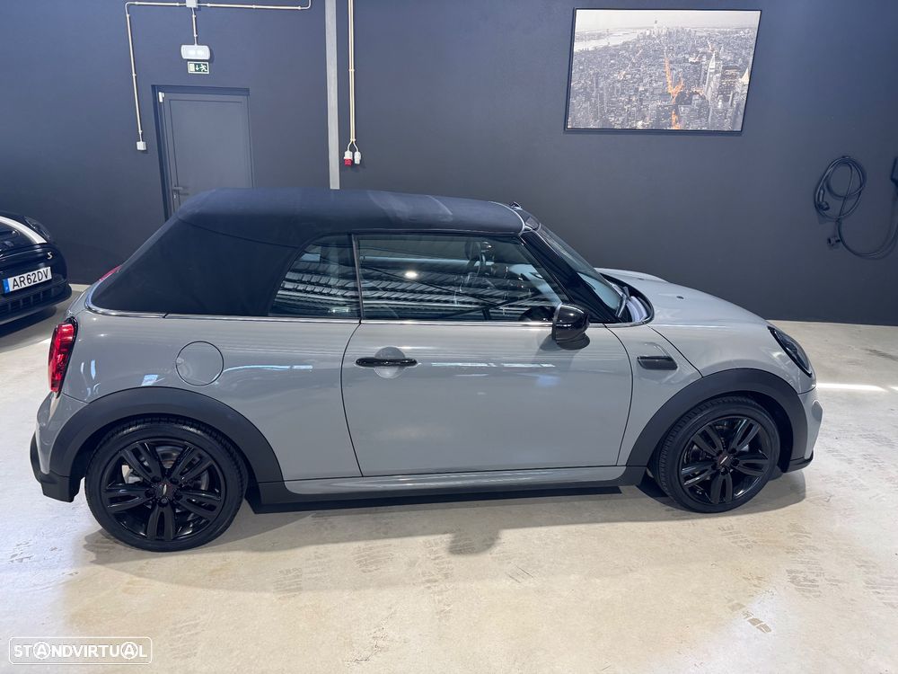 MINI Cabrio Cooper Premium Plus JCW Auto - 12