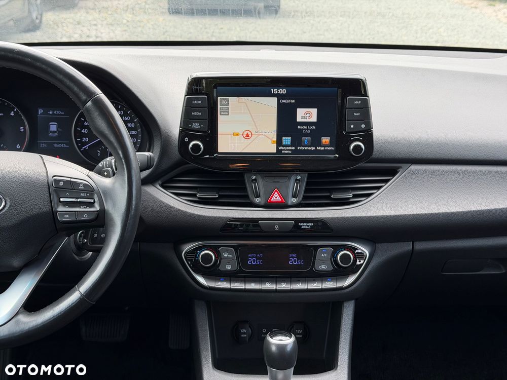 Hyundai i30 1.6 CRDI Trend - 28