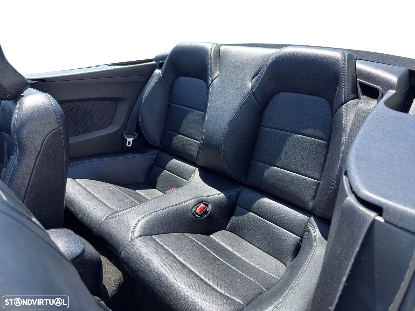Ford Mustang Cabrio 2.3 Eco Boost - 12