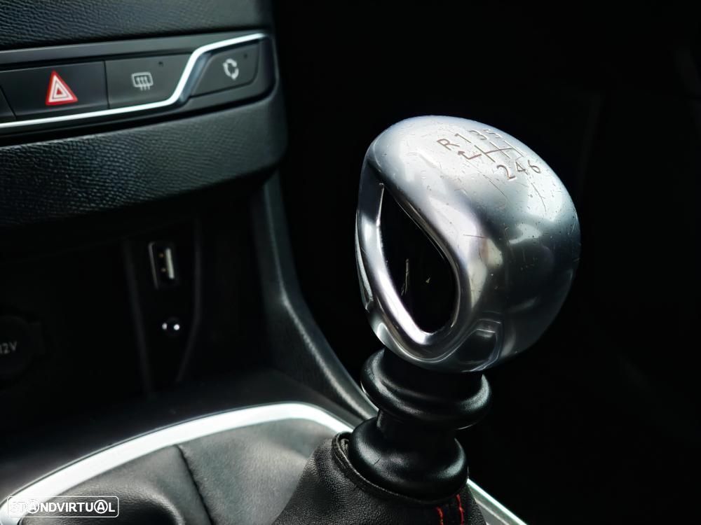 Peugeot 308 1.6 BlueHDi GT Line - 27