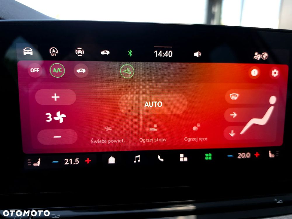 Skoda Octavia 1.5 TSI mHEV Selection DSG - 30