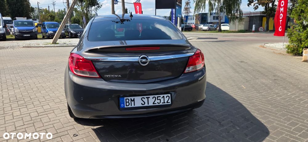 Opel Insignia 1.8 Design Edition - 10