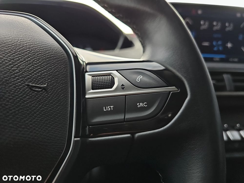 Peugeot 3008 1.2 PureTech Allure S&S - 18
