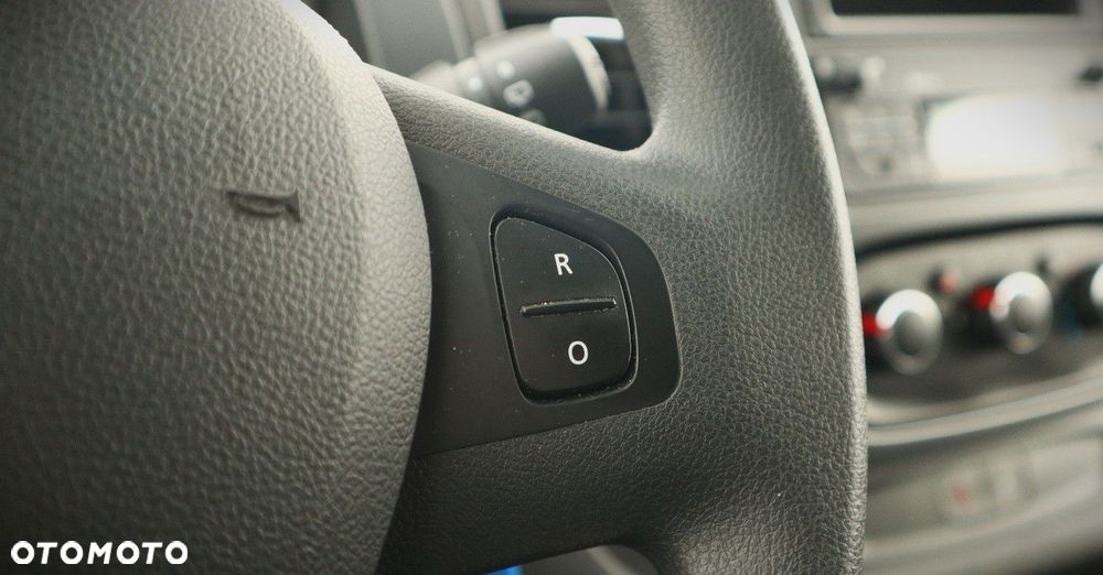 Renault Trafic - 21