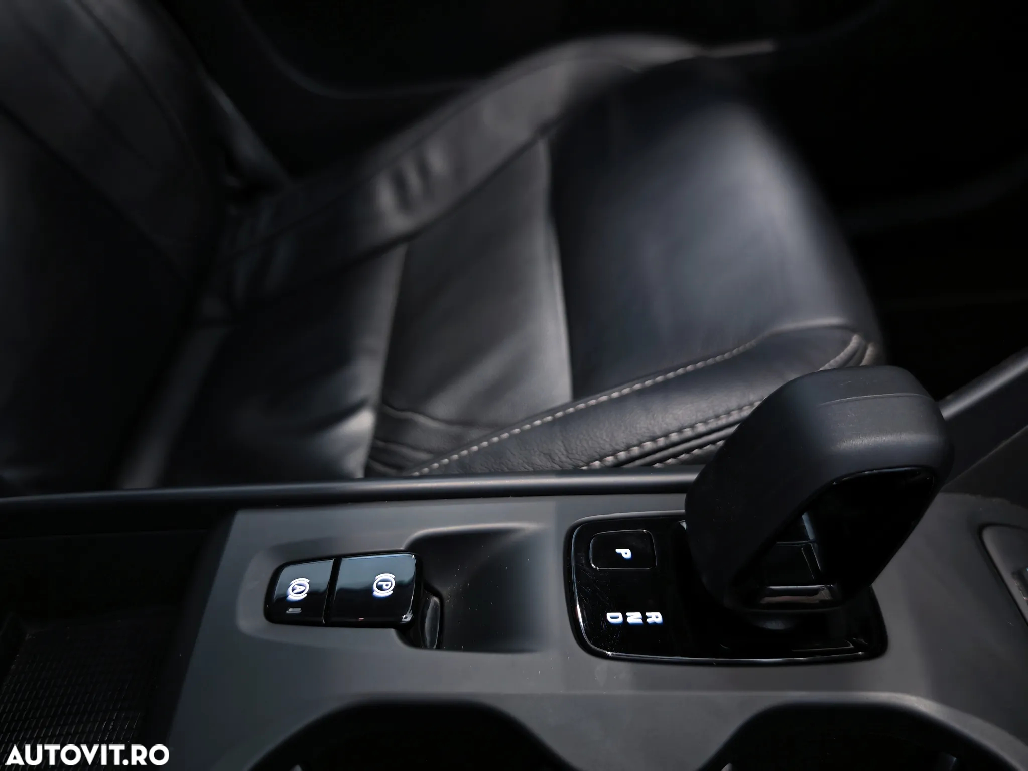 Volvo XC 40 T4 Recharge DKG Inscription Expression - 22