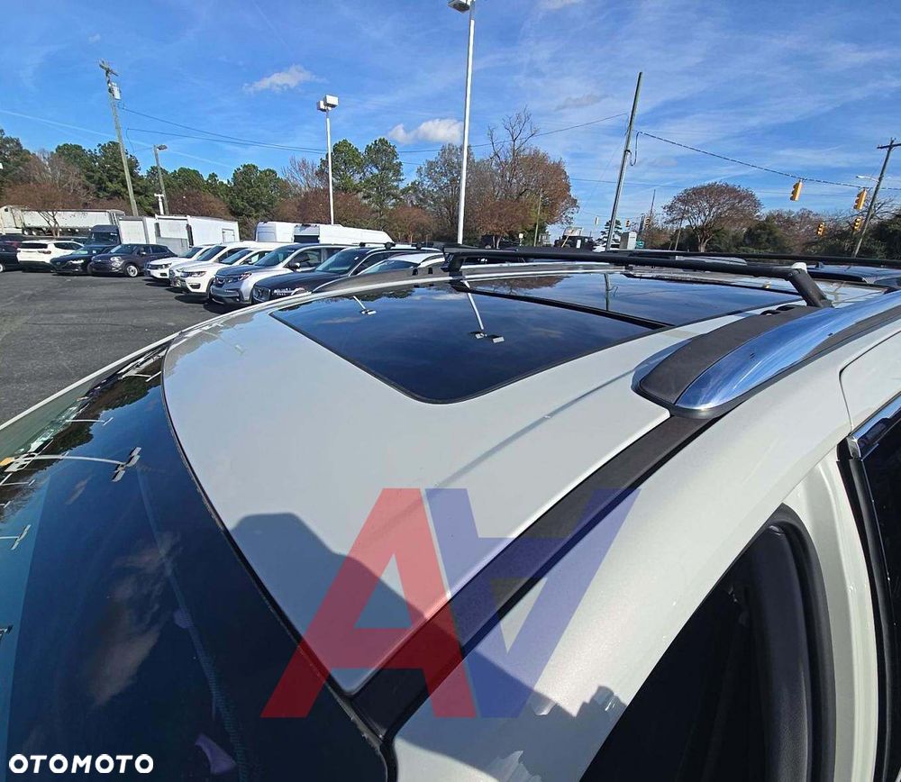 Chrysler Pacifica - 17