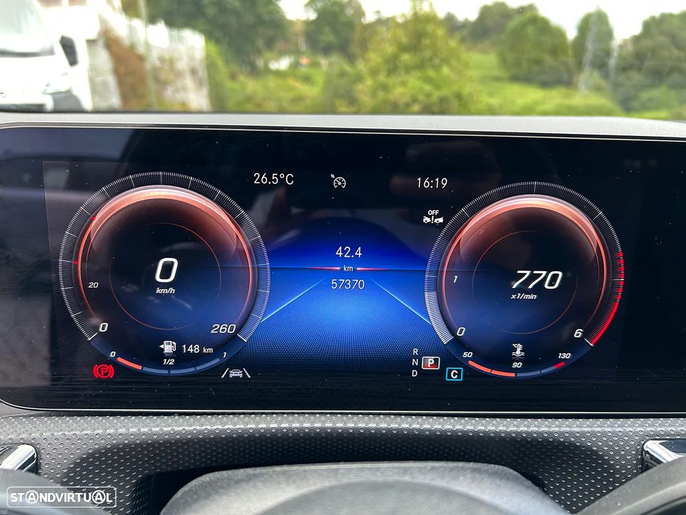 Mercedes-Benz CLA 180 d Shooting Brake AMG Line Aut. - 46