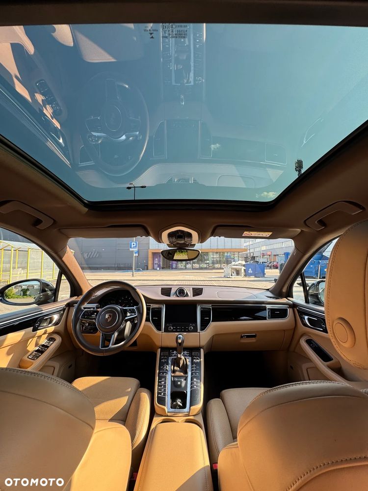 Porsche Macan - 17