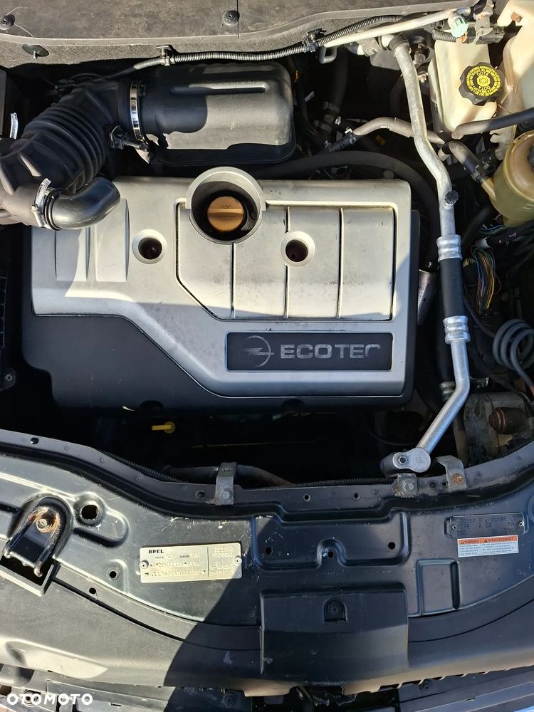 Opel Antara - 32